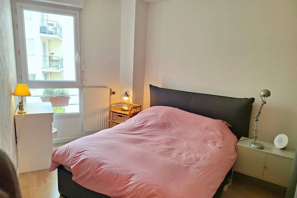 Photo of Bedroom in Bagnolet