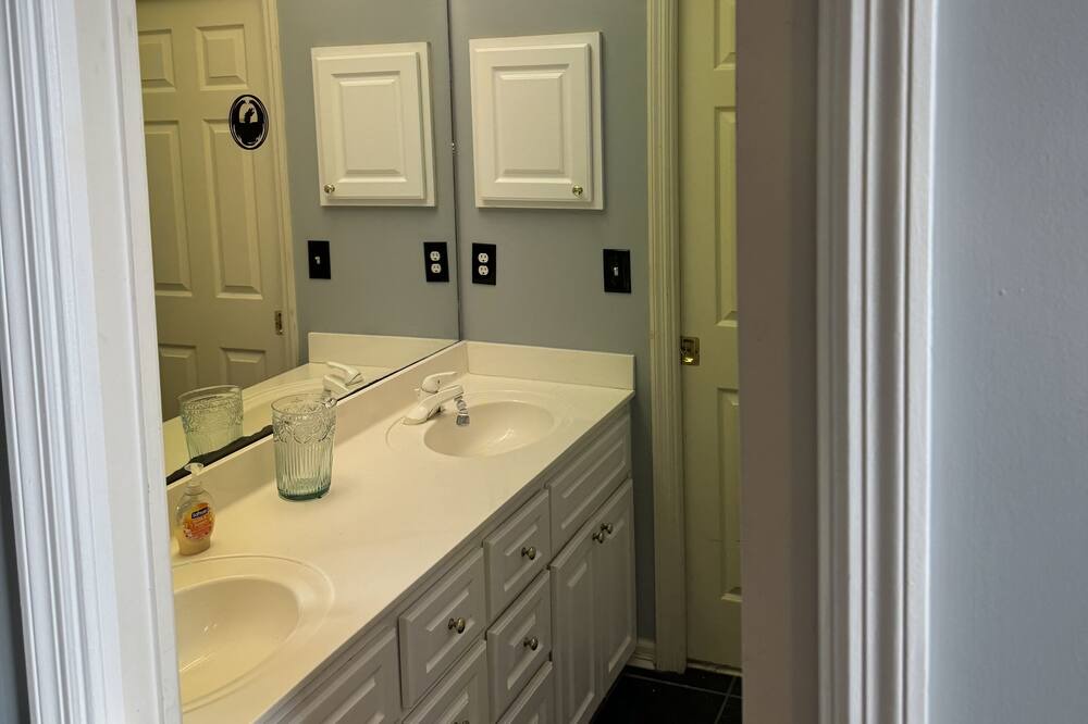 Photo of Bathroom in Orange Park