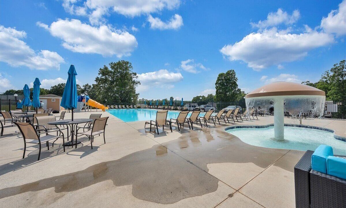 Photo of Outdoor in Smith Mountain Lake
