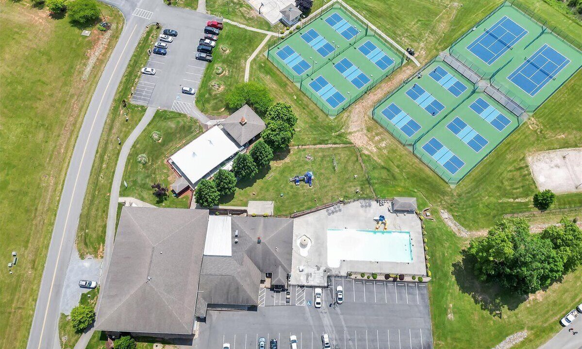 Photo of Outdoor in Smith Mountain Lake