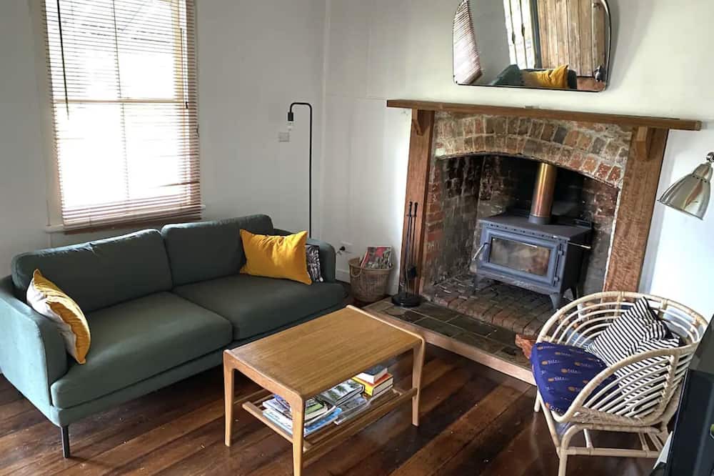 Photo of Livingroom in Mulbring