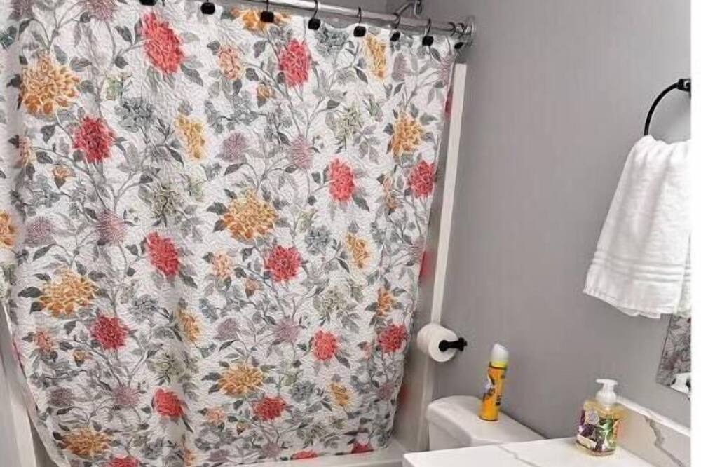 Photo of Bathroom in Webster Square