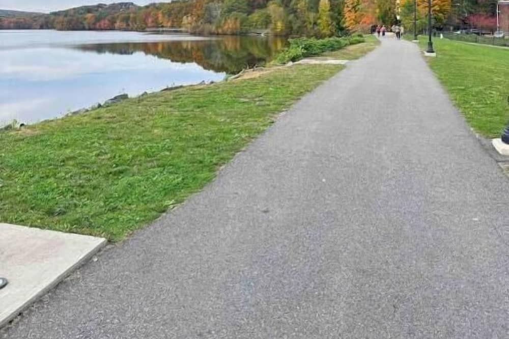 Photo of Others in Webster Square