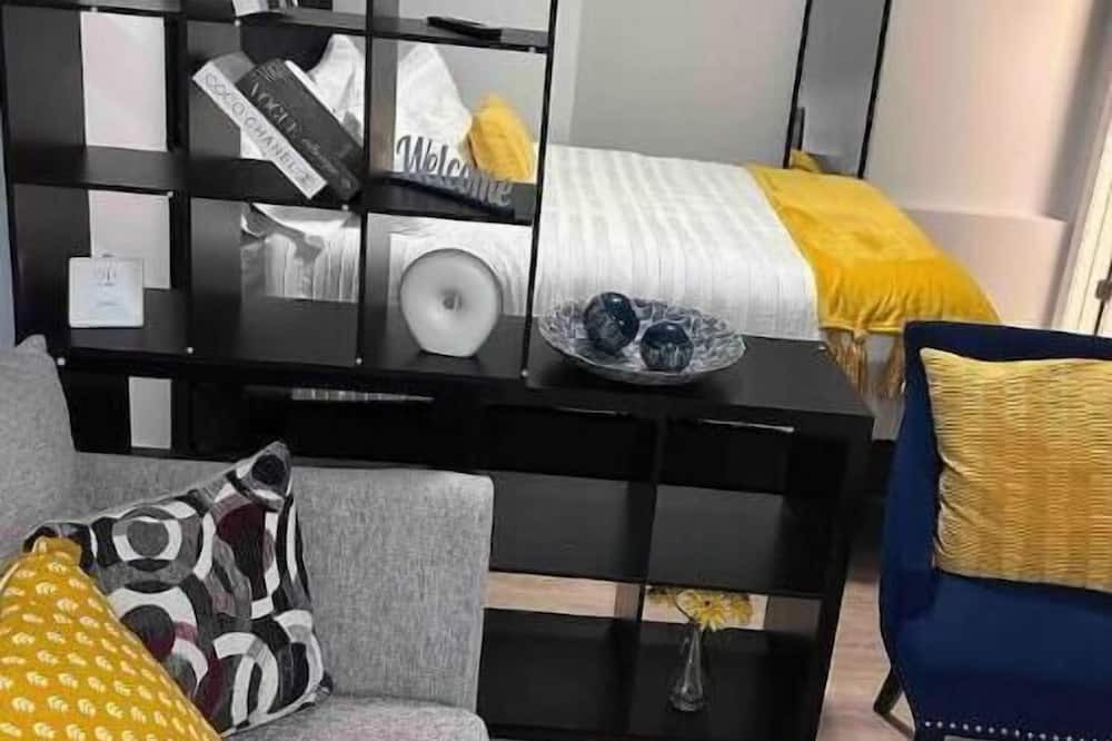 Photo of Bedroom in Webster Square