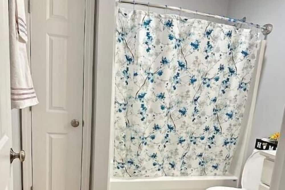 Photo of Bathroom in Webster Square