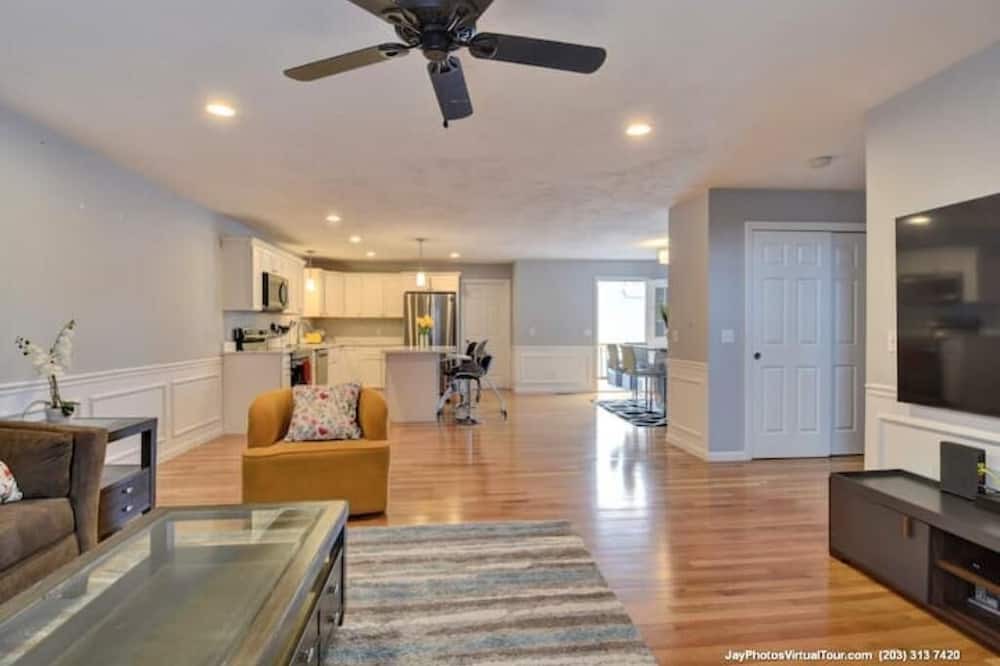 Photo of Kitchen in Webster Square