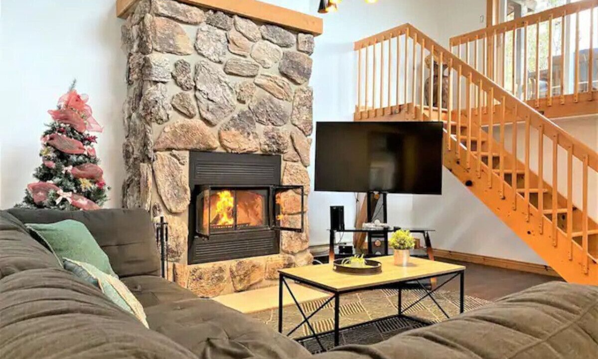 Photo of Livingroom in Sainte-Lucie-des-Laurentides