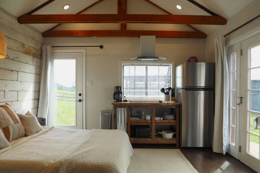 Photo of Bedroom in Jayhawk