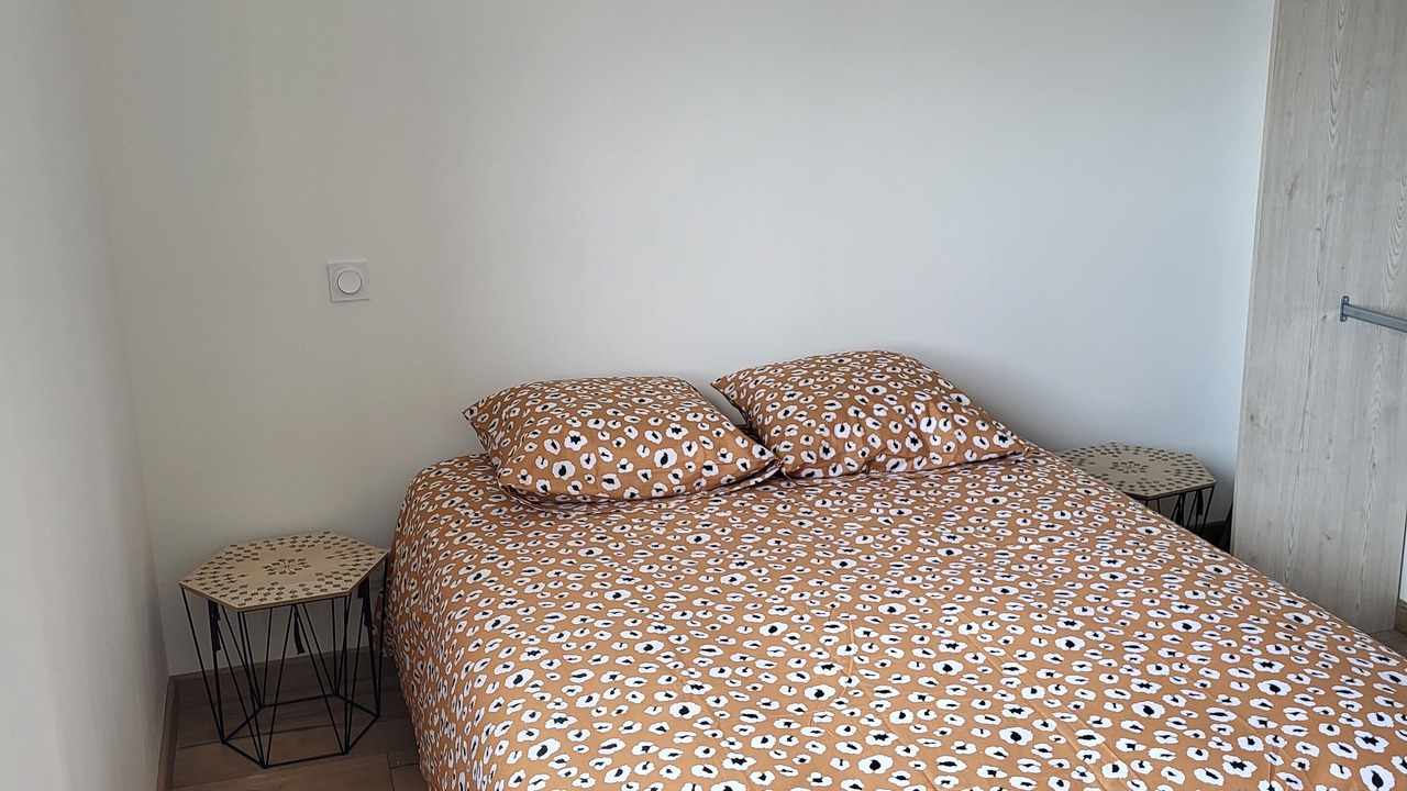 Photo of Others in Peri