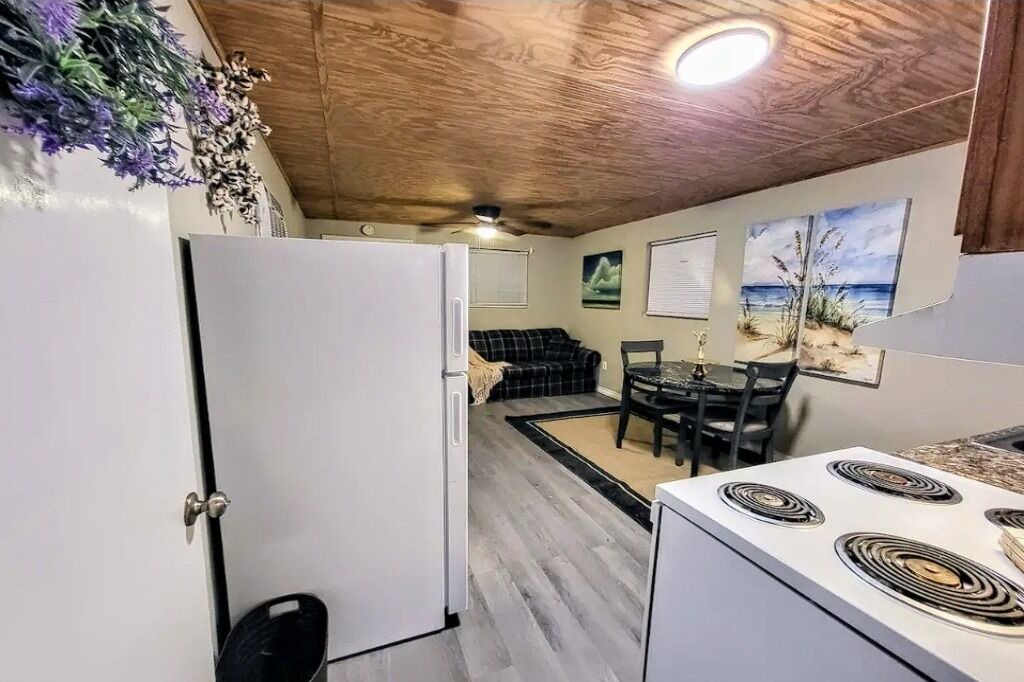 Photo of Kitchen in Cedar Creek Reservoir