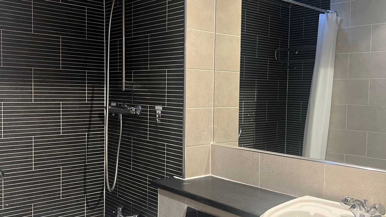 Photo of Bathroom in Kenilworth