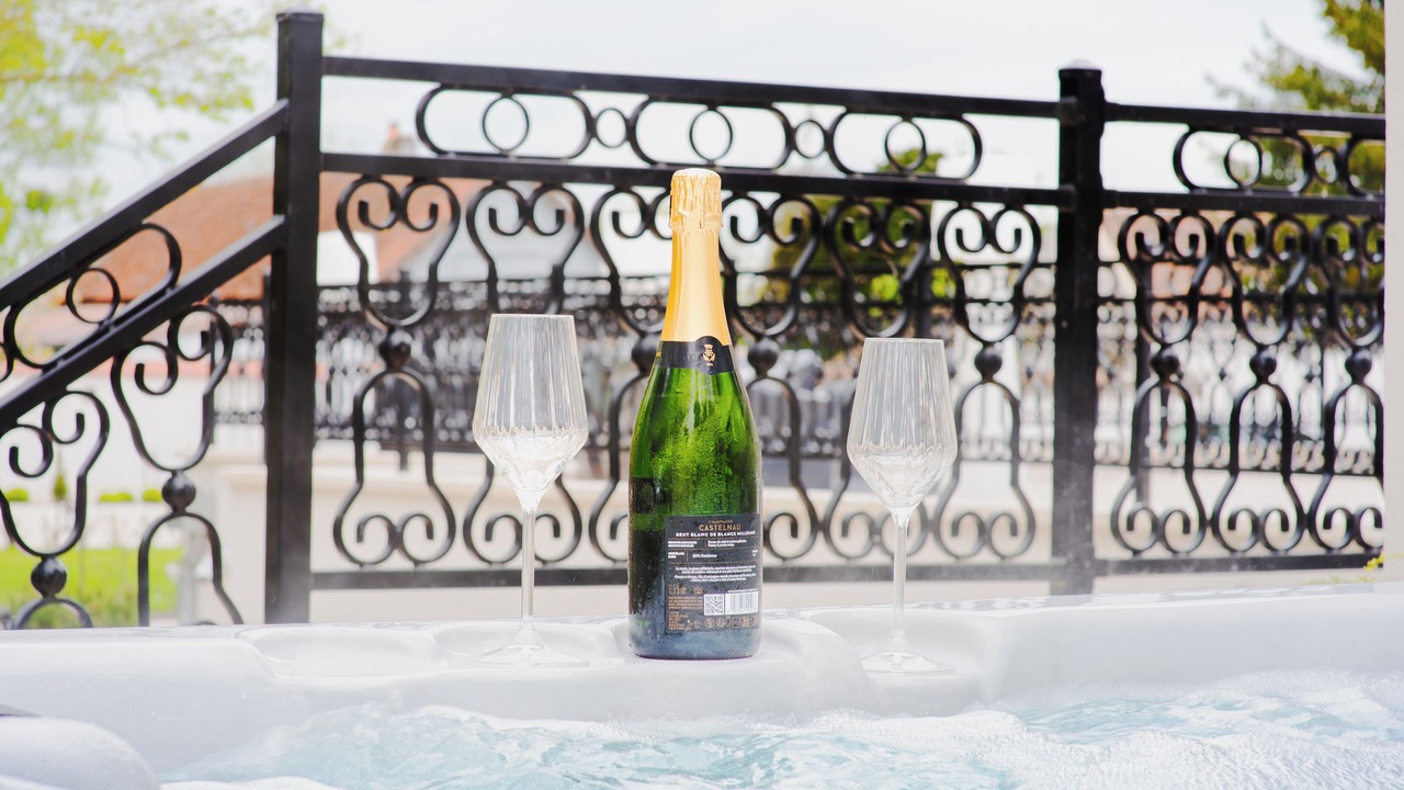 Photo of Others in Merelessart