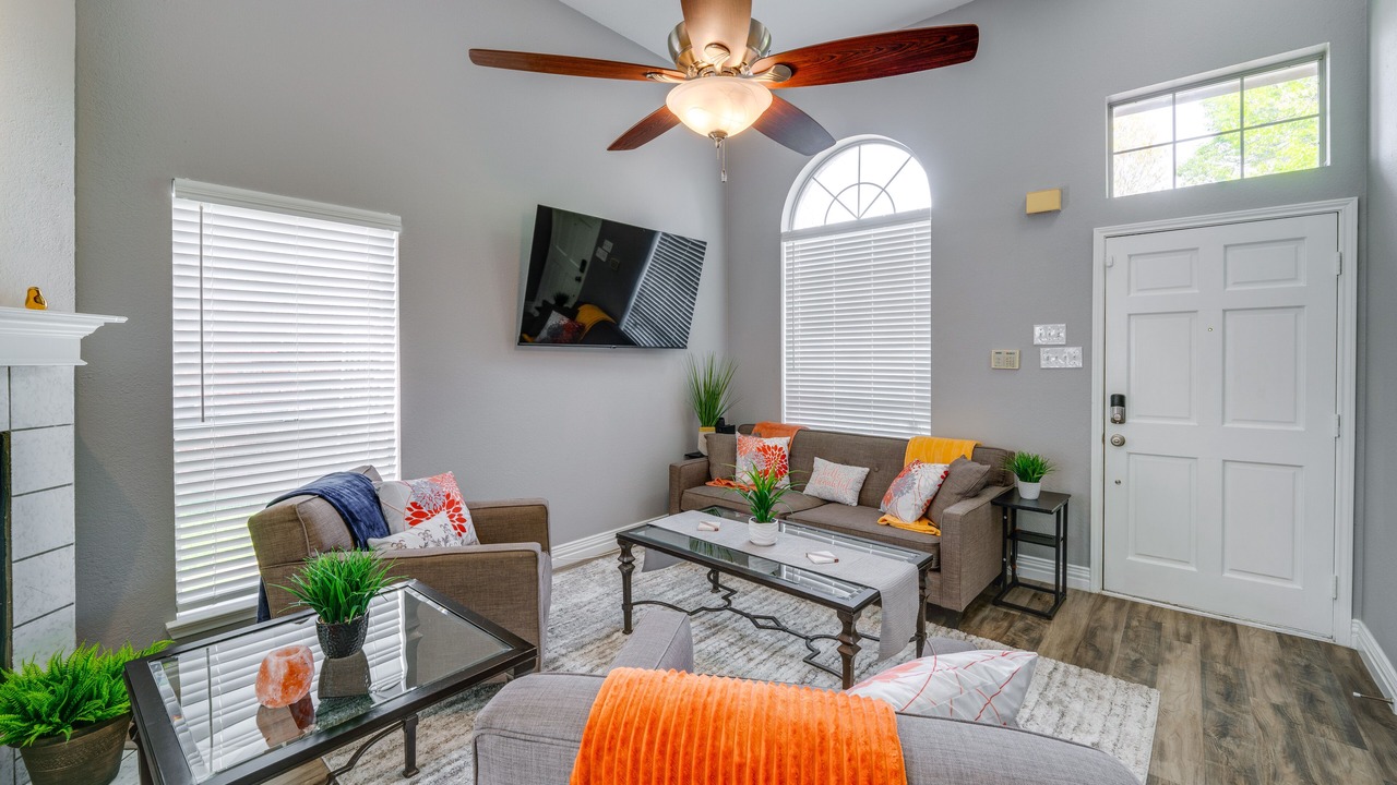Photo of Livingroom in Coppell