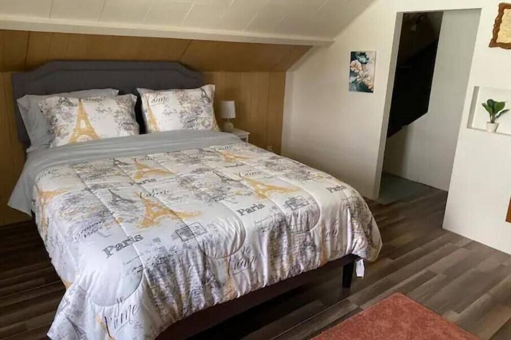 Photo of Bedroom in Johnstown