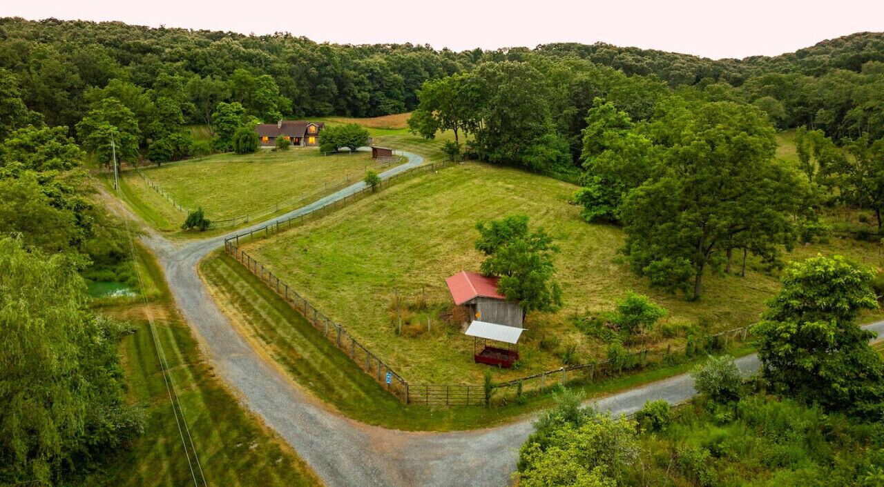 Photo of Outdoor in Mount Aetna