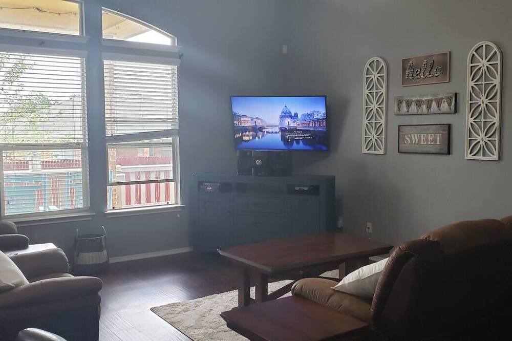 Photo of Livingroom in Killeen