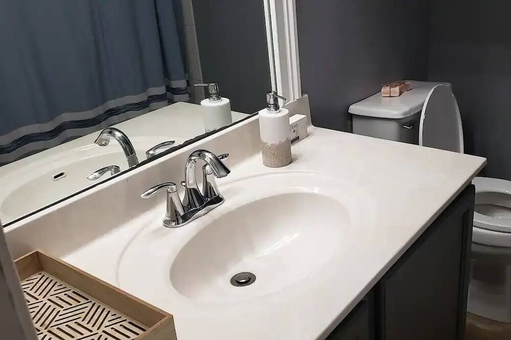 Photo of Bathroom in Killeen