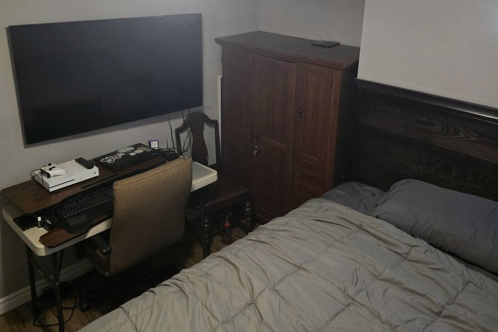 Photo of Bedroom in Newmarket