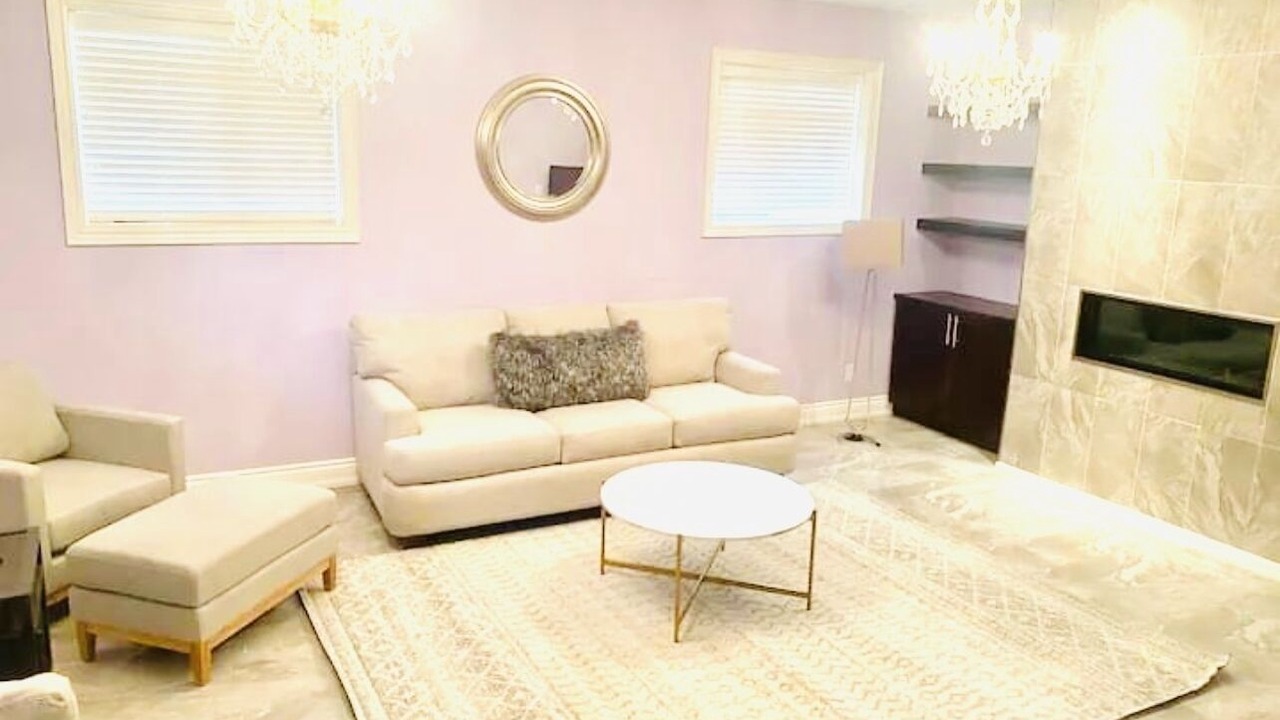 Photo of Livingroom in Niagara Falls