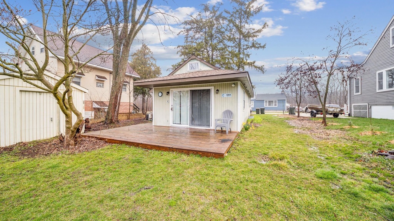 Photo of Outdoor in Channel Lake