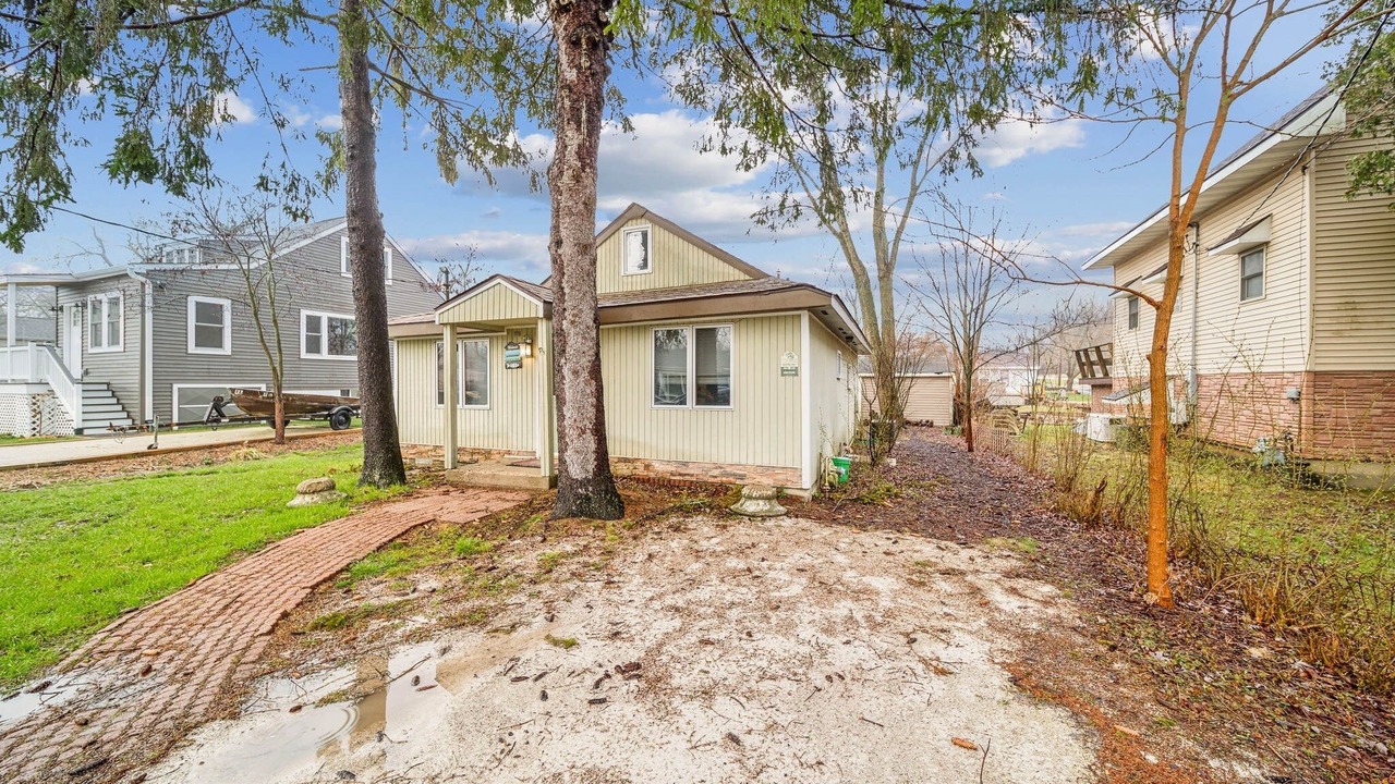 Photo of Outdoor in Channel Lake