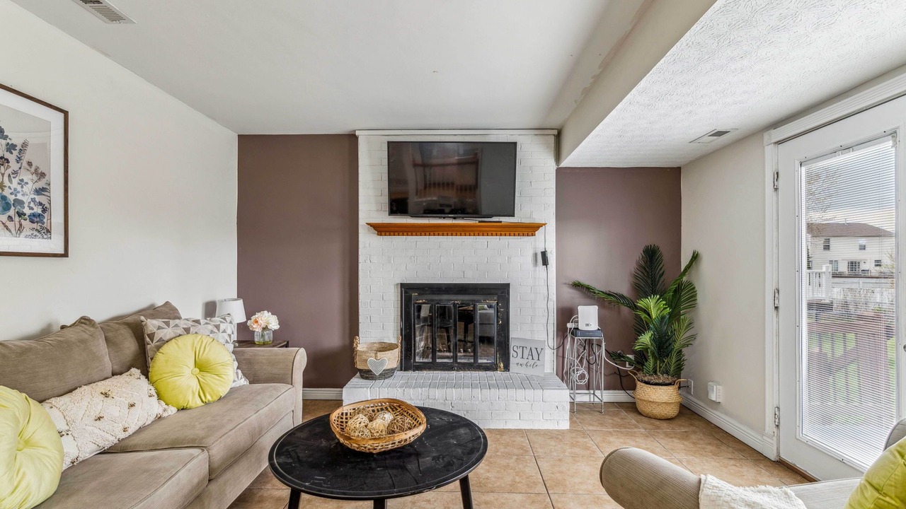 Photo of Livingroom in Reynoldsburg