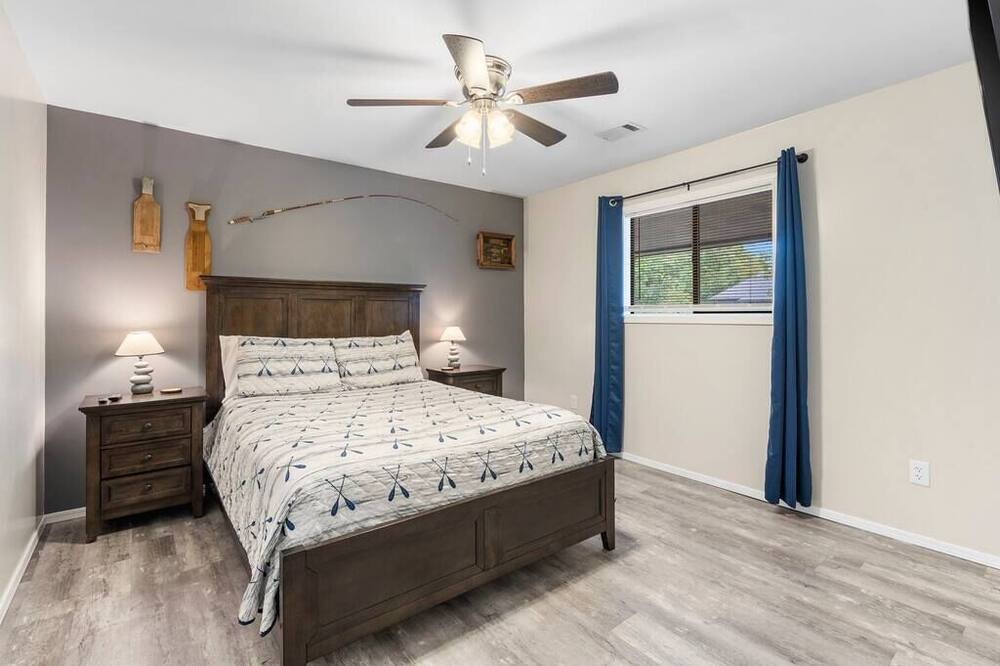 Photo of Others in Notch Estates
