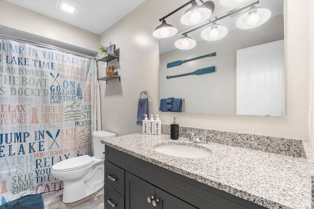 Photo of Bathroom in Notch Estates