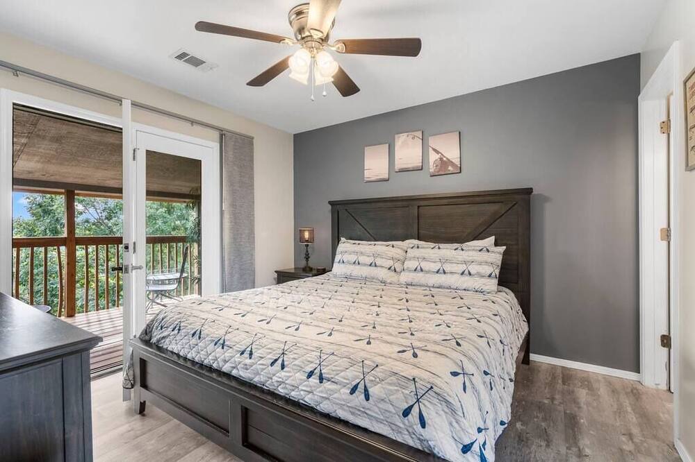 Photo of Others in Notch Estates