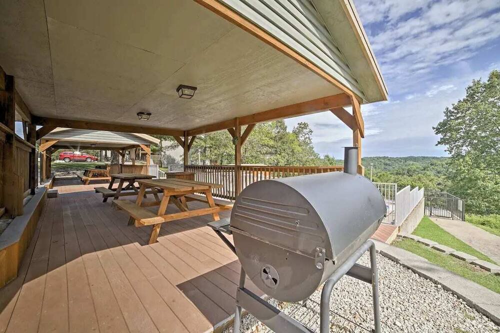 Photo of Others in Notch Estates