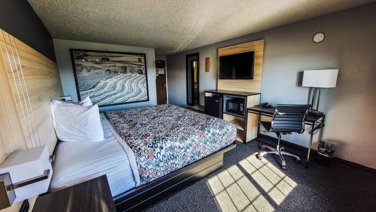 Photo of Bedroom in Spencer