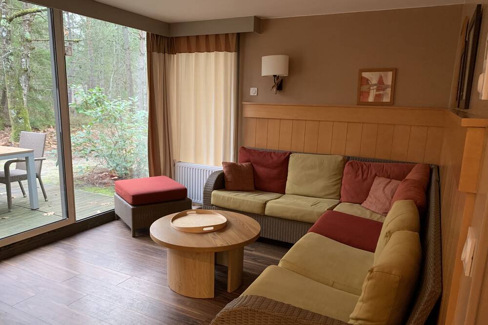 Photo of Livingroom in Chaumont-sur-Tharonne