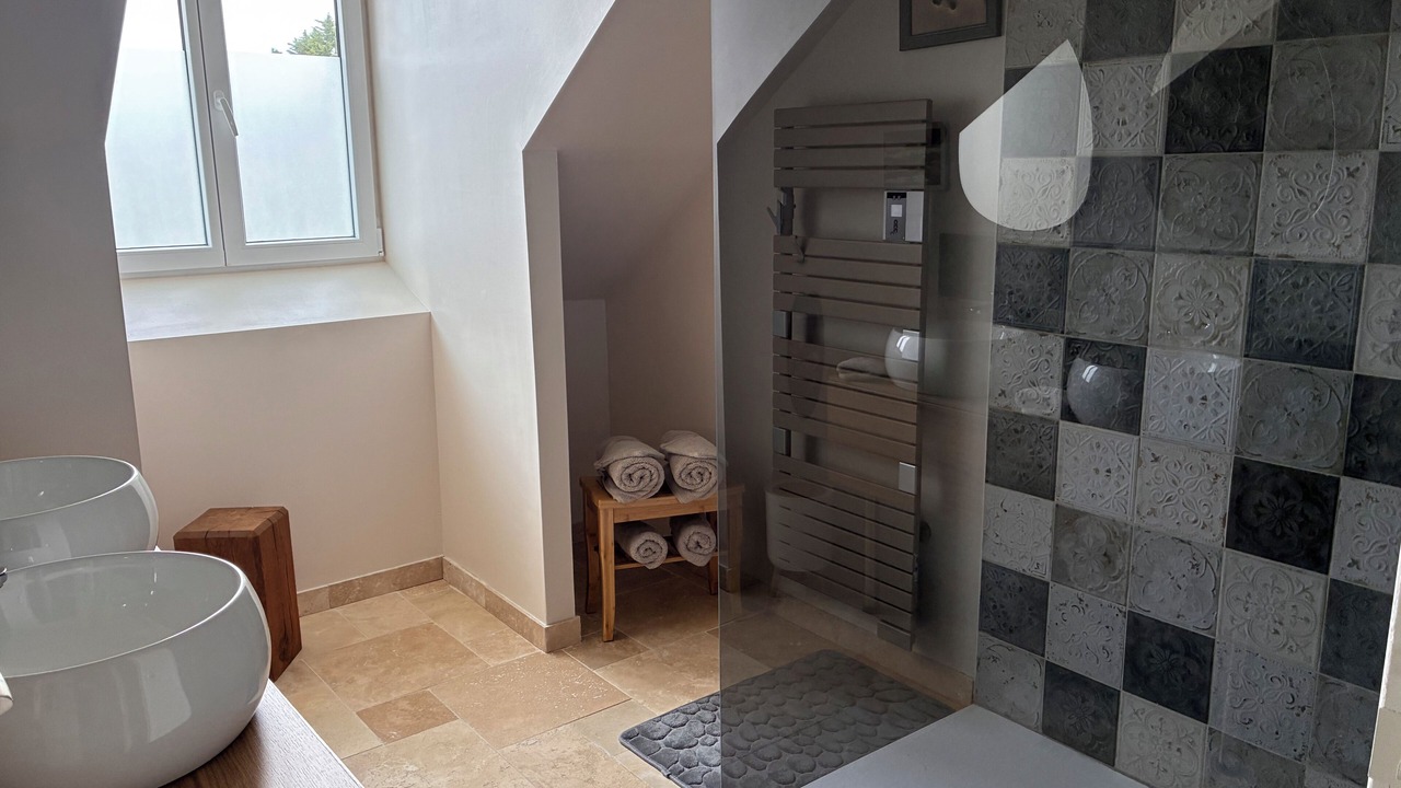 Photo of Bathroom in Tracy-sur-Mer