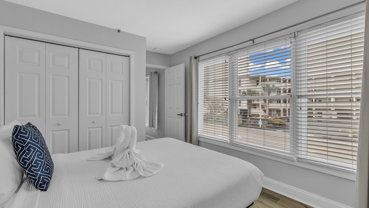 Photo of Bedroom in Windy Hill