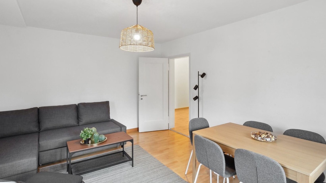 Photo of Livingroom in Center