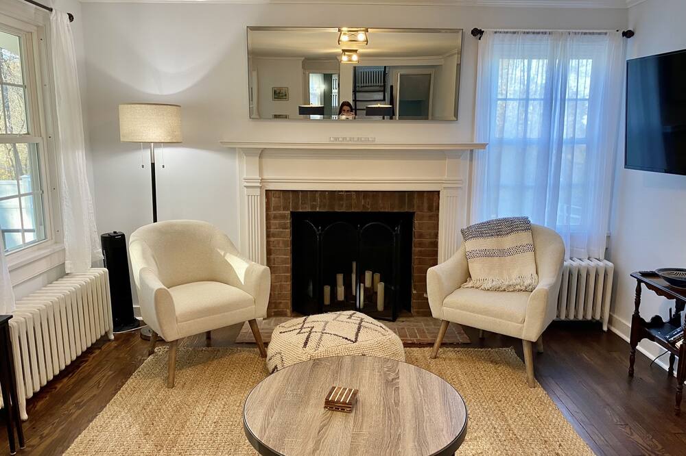 Photo of Others in Hudson