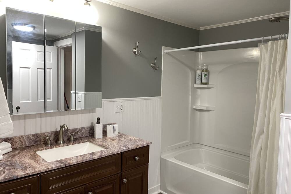 Photo of Others in Hudson