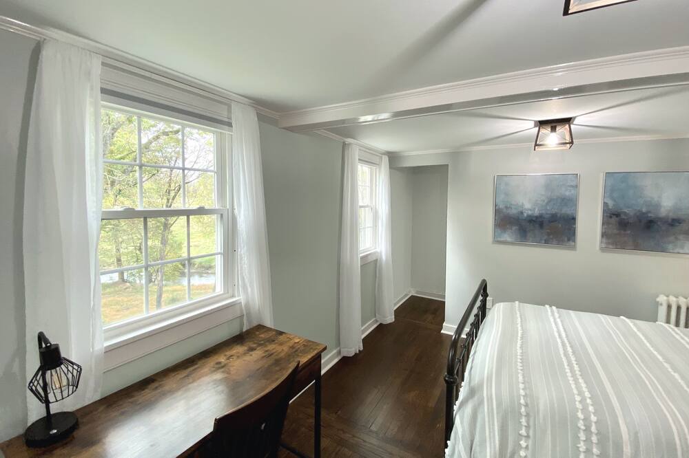 Photo of Bedroom in Hudson