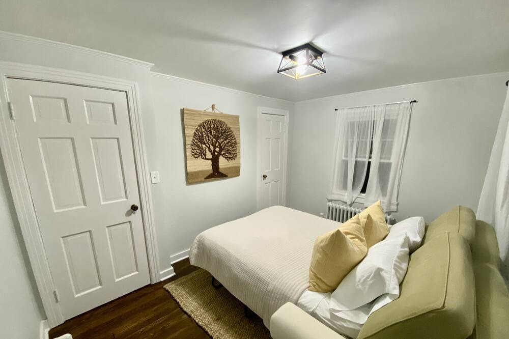 Photo of Others in Hudson