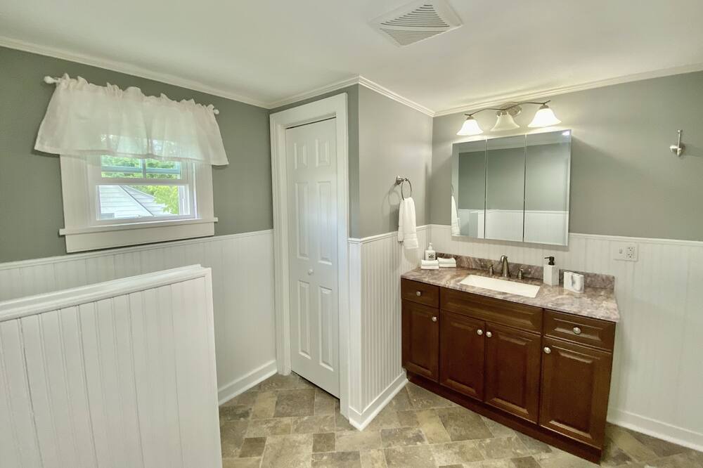 Photo of Others in Hudson