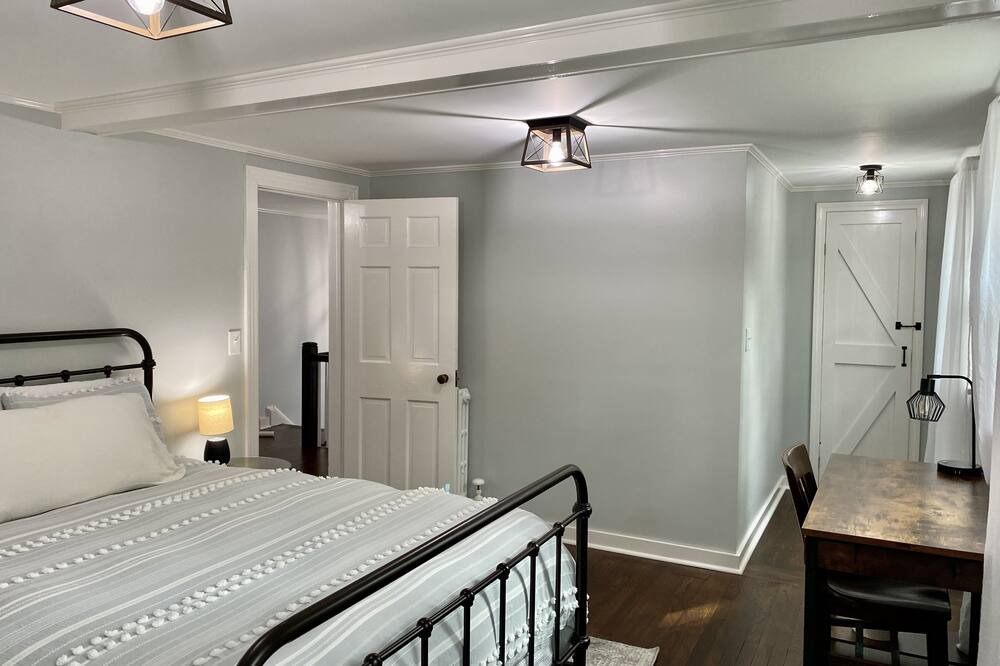 Photo of Bedroom in Hudson