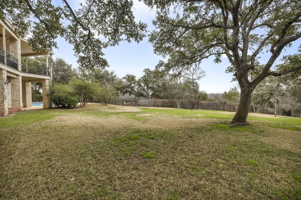 Photo of Others in The Estates Above Lost Creek