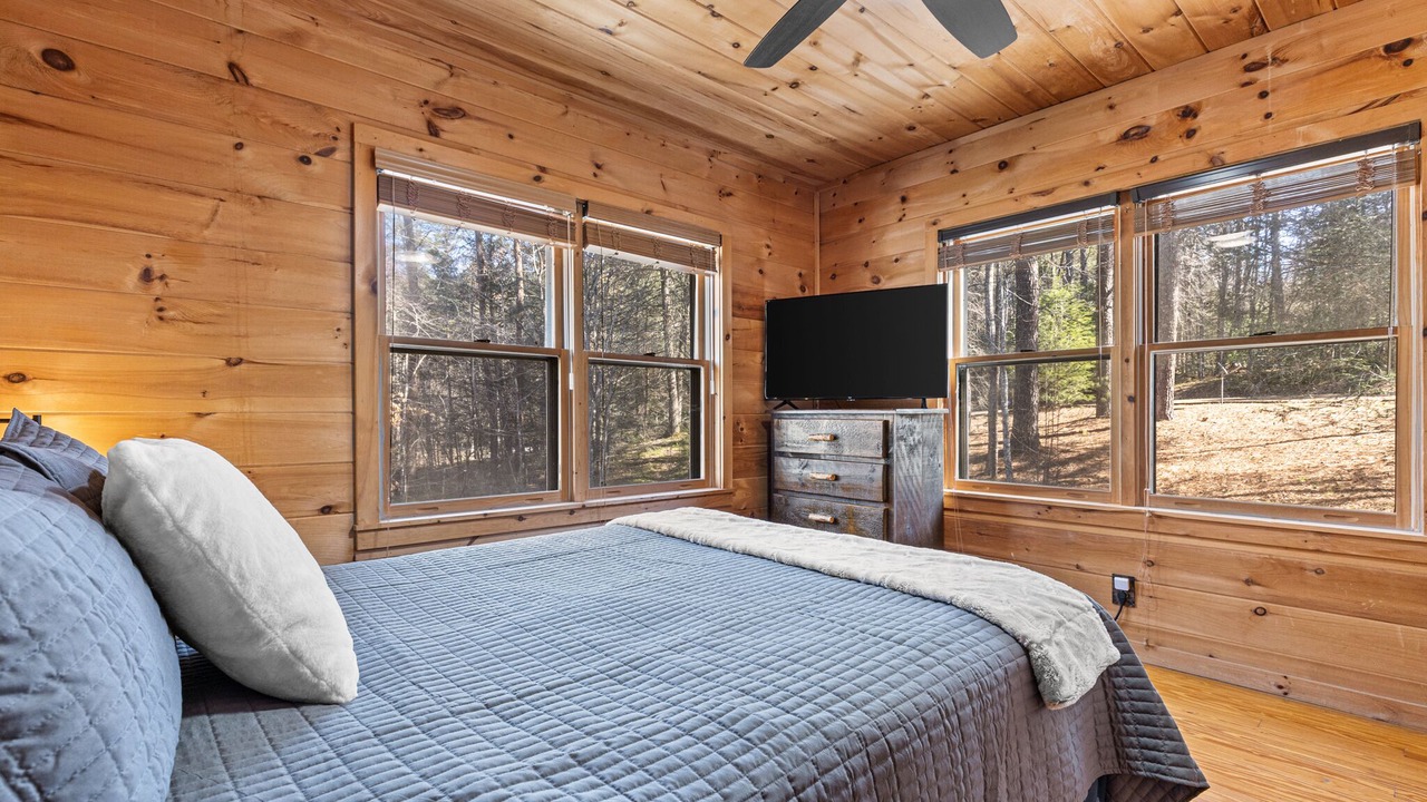 Photo of Bedroom in McCaysville