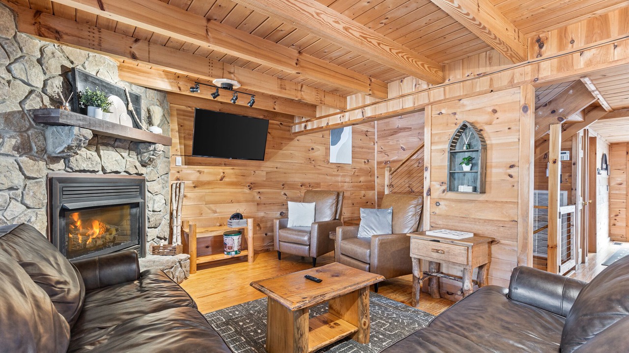 Photo of Livingroom in McCaysville