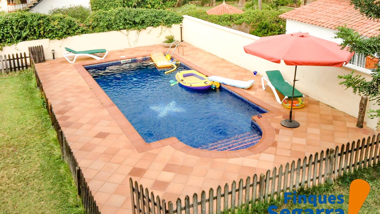 Photo of Outdoor in El Roc de Sant Gaieta