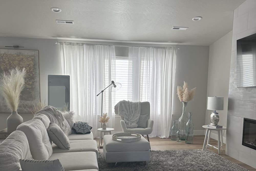 Photo of Livingroom in Pasco