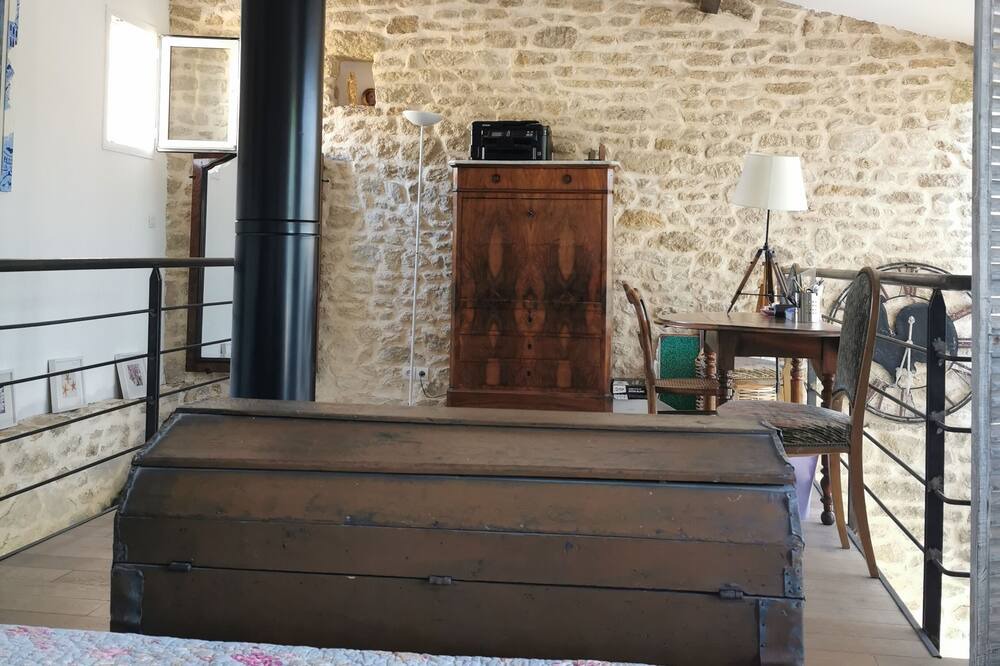 Photo of Bedroom in Pujaut