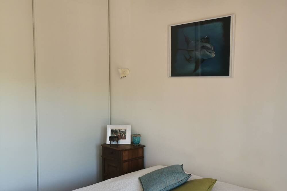 Photo of Bedroom in Pujaut