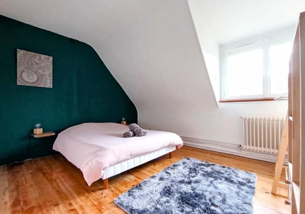 Photo of Bedroom in Laons