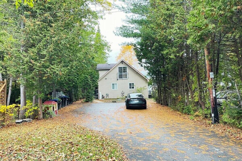 Photo of Outdoor in Springwater
